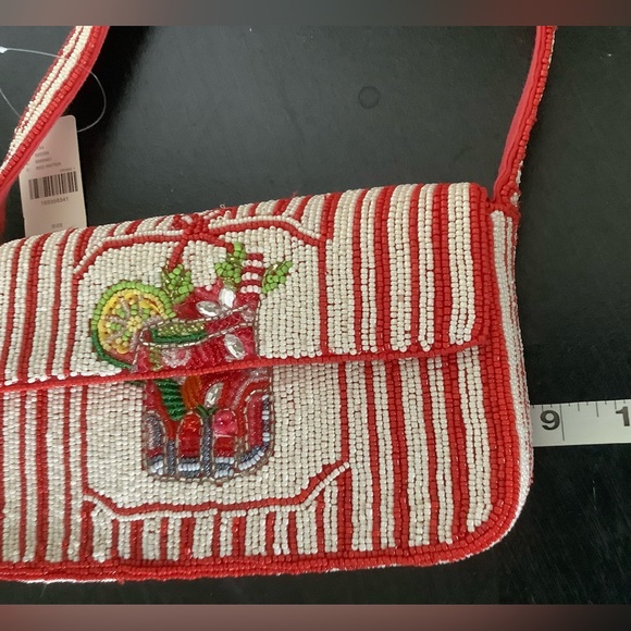 NWT Anthropology Fiona Red and White fully covered glass Beaded Bag - Picture 5 of 12